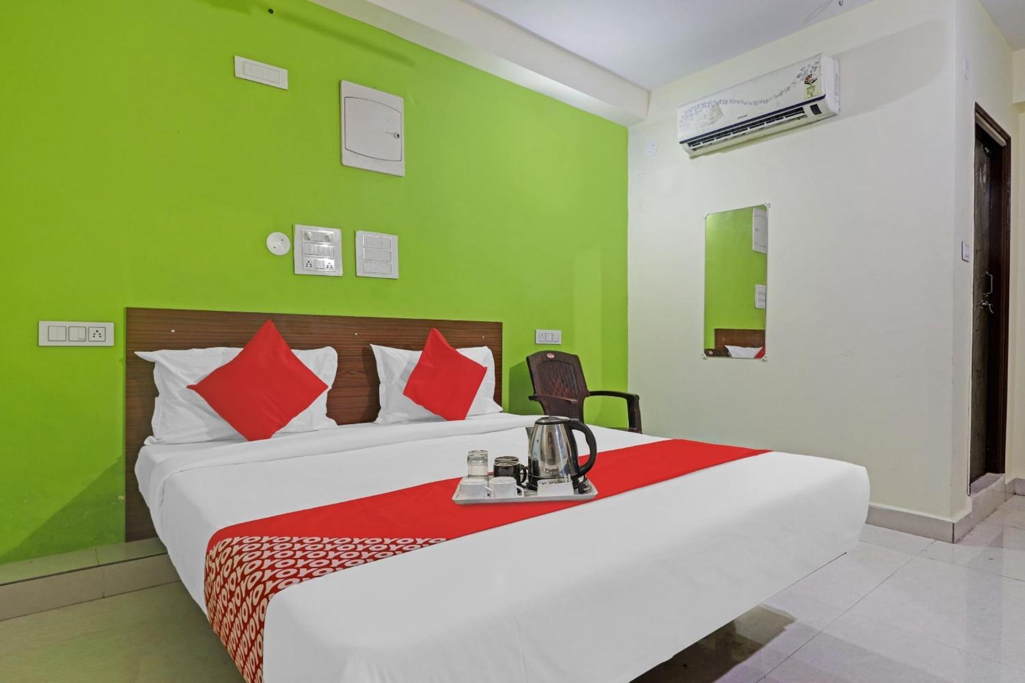 Super Hotel O Dk Reddy Square Haydarabad Dış mekan fotoğraf